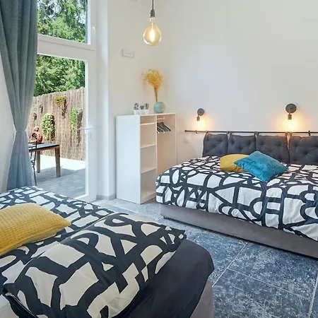De La Madeleine Hébergement de vacances *